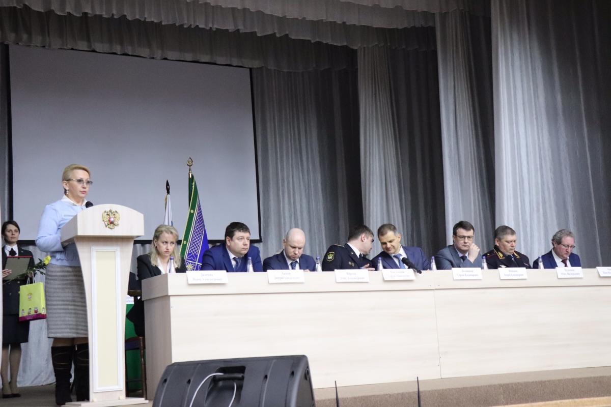 Светлана Денисова на состоявшемся 27 февраля заседании Коллегии Управления ФССП озвучила количество обратившихся в ее адрес с жалобами на бездействие по взысканию алиментов