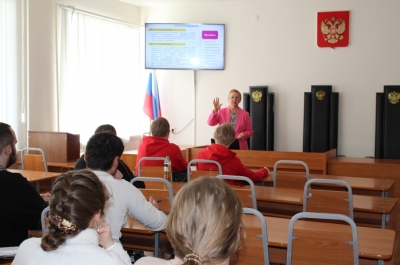 20 мая детский омбудсмен провела лекцию о деятельности Уполномоченного по правам ребенка в Пермского края для будущих юристов из РАНХиГС.

 