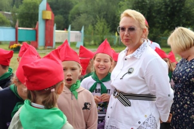 Уполномоченный по правам ребенка в Пермском крае посетила настоящий пионерский лагерь «Задорный».