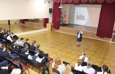 В рамках проекта «Адвокатура в школе» Светлана Денисова провела уроки в лицеях города Перми.